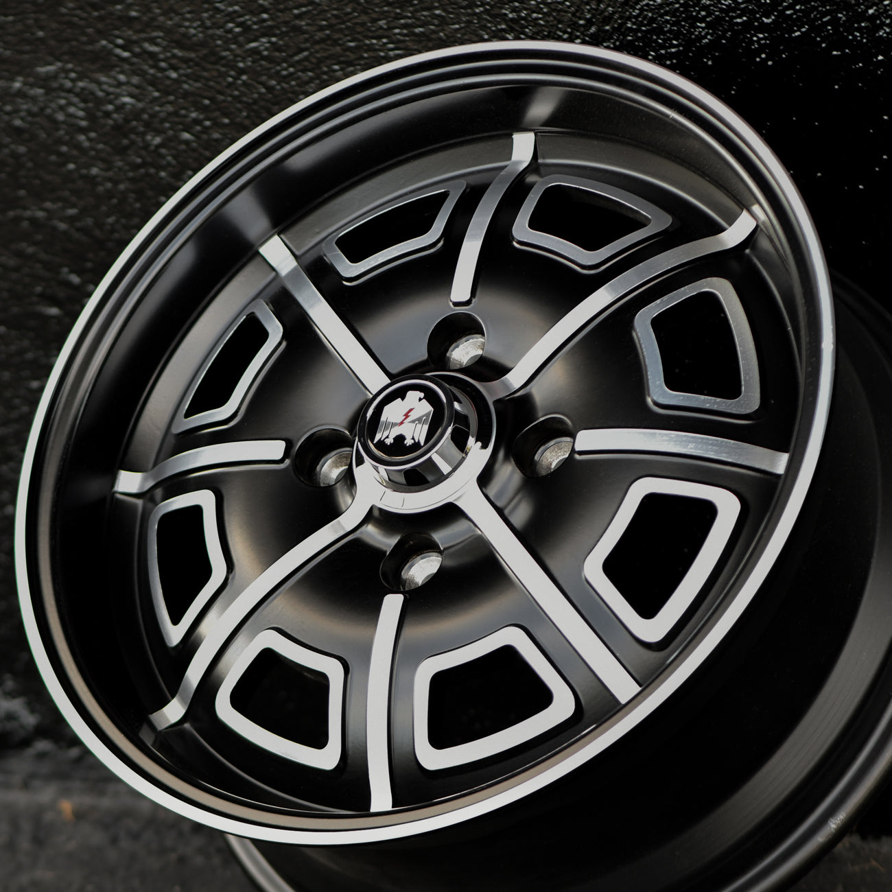 klassik rader wheels pedrino collection button